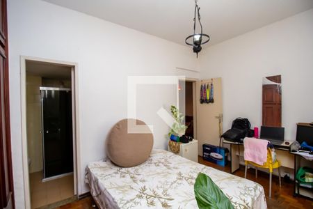 Suíte de apartamento à venda com 3 quartos, 105m² em Santa Efigênia, Belo Horizonte