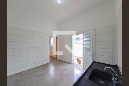 Cozinha de casa para alugar com 1 quarto, 30m² em Vila Gouveia, São Paulo