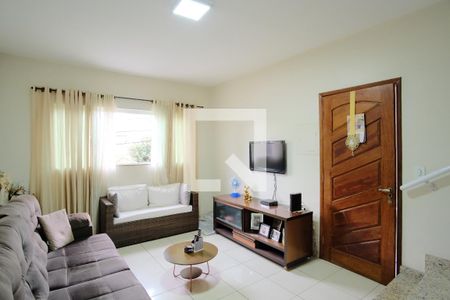 Sala de casa à venda com 3 quartos, 130m² em Vila Fernandes, São Paulo