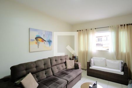 Sala de casa à venda com 3 quartos, 130m² em Vila Fernandes, São Paulo