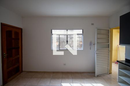 Kitnet/Studio para alugar com 1 quarto, 28m² em Jardim das Oliveiras, São Paulo