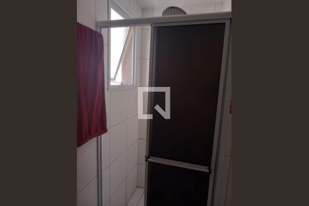 Banheiro de apartamento para alugar com 2 quartos, 52m² em Vila Alzira, Guarulhos