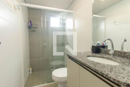 Banheiro Social de apartamento para alugar com 1 quarto, 35m² em Novo Mundo, Curitiba