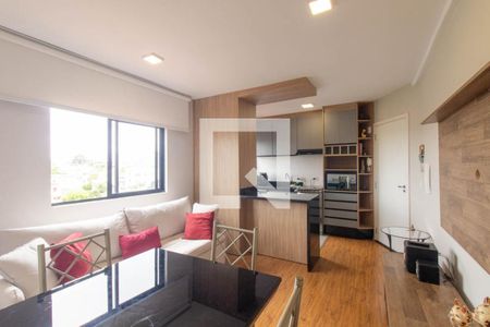 Sala de apartamento para alugar com 1 quarto, 35m² em Novo Mundo, Curitiba