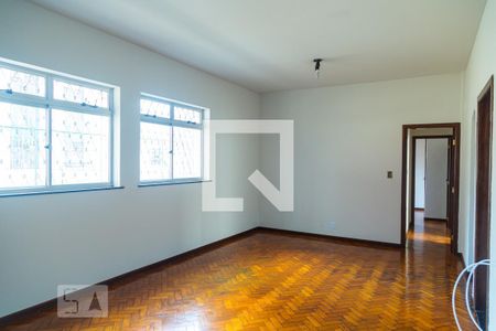 Apartamento para alugar com 4 quartos, 120m² em Santo Antônio, Belo Horizonte