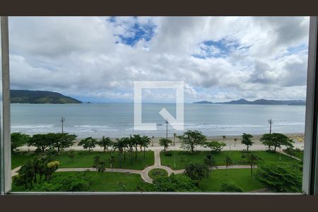 Vista da Sala de apartamento para alugar com 2 quartos, 110m² em Aparecida, Santos