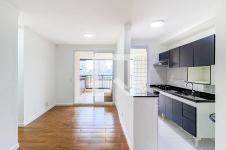 Sala de apartamento para alugar com 2 quartos, 68m² em Santo Amaro, São Paulo