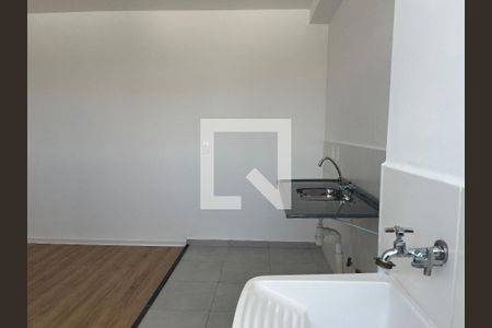 Sala/Cozinha/Área de Serviço de apartamento para alugar com 2 quartos, 42m² em Barra Funda, São Paulo