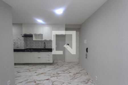 Sala de apartamento para alugar com 2 quartos, 40m² em Sítio da Figueira, São Paulo