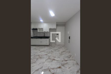 Sala de apartamento para alugar com 2 quartos, 40m² em Sítio da Figueira, São Paulo