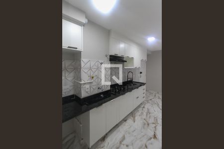 Cozinha e Área de Serviço de apartamento para alugar com 2 quartos, 40m² em Sítio da Figueira, São Paulo