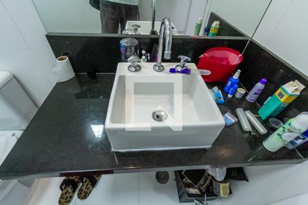 Apartamento à venda com 300m², 4 quartos e 4 vagas Apartamento à venda com 300m², 4 quartos e 4 vagasBanheiro da Suíte 3