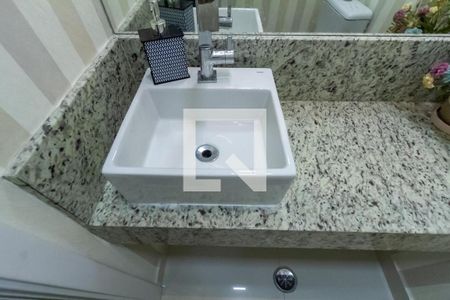 Apartamento à venda com 300m², 4 quartos e 4 vagas Apartamento à venda com 300m², 4 quartos e 4 vagasLavabo