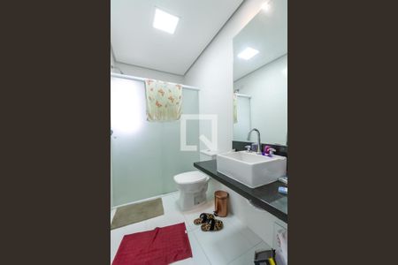 Apartamento à venda com 300m², 4 quartos e 4 vagas Apartamento à venda com 300m², 4 quartos e 4 vagasBanheiro da Suíte 3