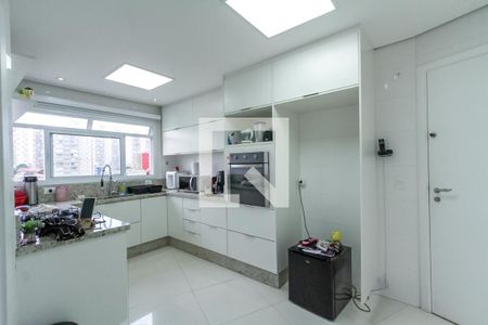 Apartamento à venda com 300m², 4 quartos e 4 vagas Apartamento à venda com 300m², 4 quartos e 4 vagasCozinha