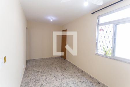 Sala de apartamento para alugar com 3 quartos, 56m² em Santa Efigênia, Belo Horizonte