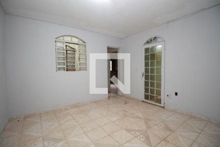 Sala de apartamento para alugar com 3 quartos, 70m² em Qnn 7, Brasília