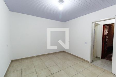 Quarto 1 de casa para alugar com 2 quartos, 90m² em Parque Sevilha, São Paulo