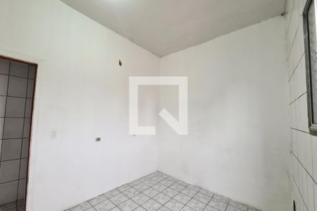 Sala/Quarto de casa para alugar com 1 quarto, 120m² em Vila Lucia, São Paulo