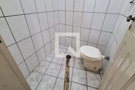 Banheiro de casa para alugar com 1 quarto, 120m² em Vila Lucia, São Paulo