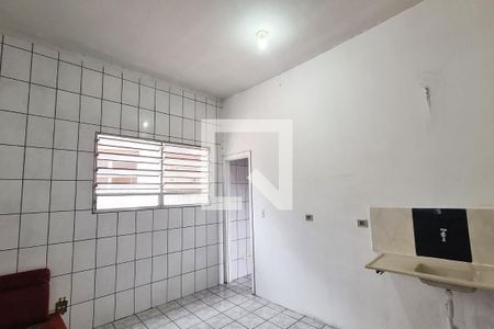 Cozinha de casa para alugar com 1 quarto, 120m² em Vila Lucia, São Paulo