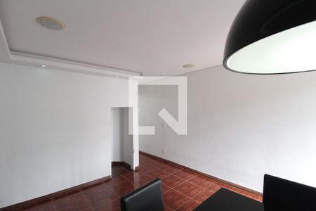 Sala de casa para alugar com 2 quartos, 80m² em Itapoã, Belo Horizonte