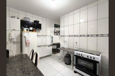 Cozinha de casa para alugar com 1 quarto, 45m² em Parque Residencial Jundiaí, Jundiaí