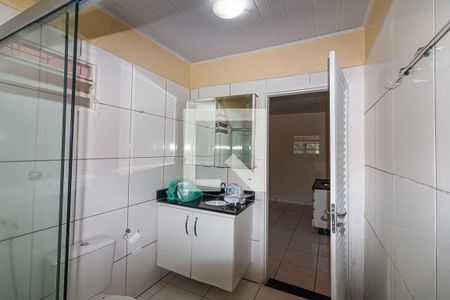 Banheiro de apartamento para alugar com 2 quartos, 27m² em Asa Norte, Brasília