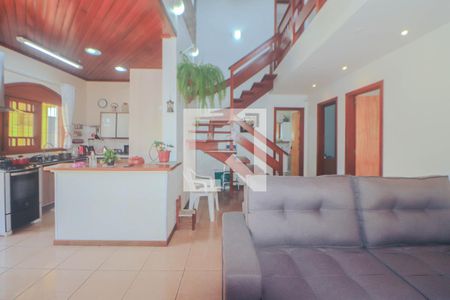 Sala de casa à venda com 4 quartos, 490m² em Sarandi, Porto Alegre