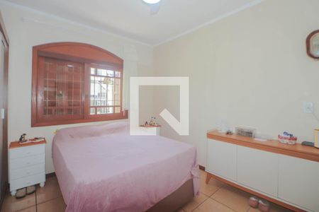 Quarto 2 de casa à venda com 4 quartos, 490m² em Sarandi, Porto Alegre