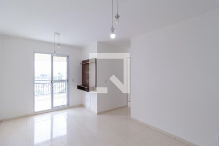 Sala de apartamento para alugar com 3 quartos, 70m² em Vila da Oportunidade, Carapicuíba