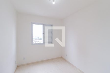 Quarto 2 de apartamento para alugar com 3 quartos, 70m² em Vila da Oportunidade, Carapicuíba