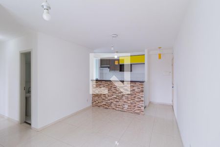 Sala de apartamento para alugar com 3 quartos, 70m² em Vila da Oportunidade, Carapicuíba