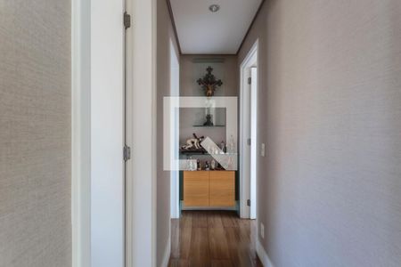 Corredor de apartamento à venda com 3 quartos, 158m² em Vila Nova Conceição, São Paulo