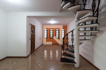 Sala de casa à venda com 3 quartos, 240m² em Conjunto Residencial José Bonifácio, São Paulo