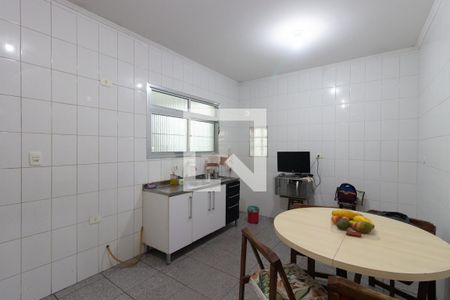 Cozinha de casa à venda com 3 quartos, 240m² em Conjunto Residencial José Bonifácio, São Paulo