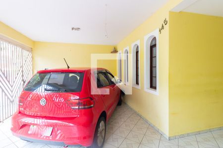 Garagem de casa à venda com 3 quartos, 240m² em Conjunto Residencial José Bonifácio, São Paulo