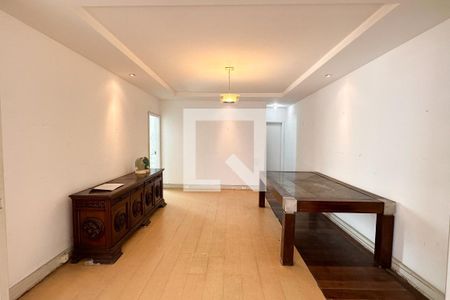 Sala de apartamento para alugar com 4 quartos, 700m² em Copacabana, Rio de Janeiro