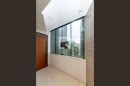 Entrada de apartamento à venda com 4 quartos, 125m² em Gutierrez, Belo Horizonte