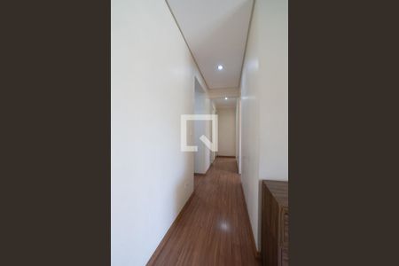 Corredor de apartamento à venda com 3 quartos, 96m² em Jardim Zaira, Guarulhos