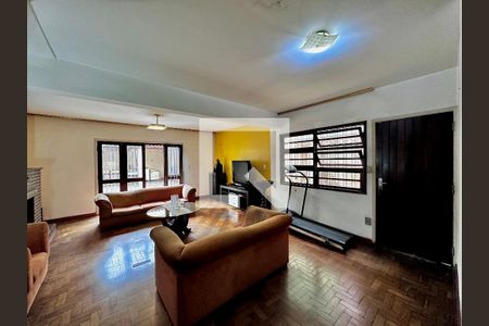 Sala de casa para alugar com 3 quartos, 189m² em Brooklin, São Paulo