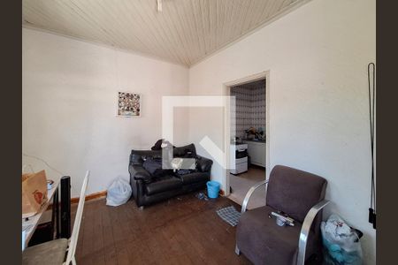 Casa à venda com 220m², 5 quartos e 2 vagas Casa à venda com 220m², 5 quartos e 2 vagasSala Casa 2