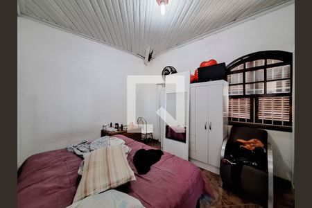 Casa à venda com 220m², 5 quartos e 2 vagas Casa à venda com 220m², 5 quartos e 2 vagasQuarto casa 2