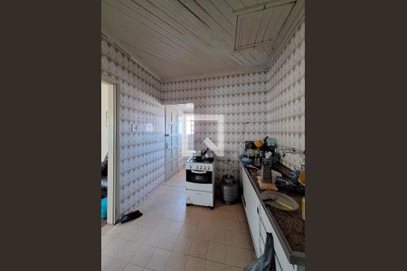 Casa à venda com 220m², 5 quartos e 2 vagas Casa à venda com 220m², 5 quartos e 2 vagasCozinha casa 2