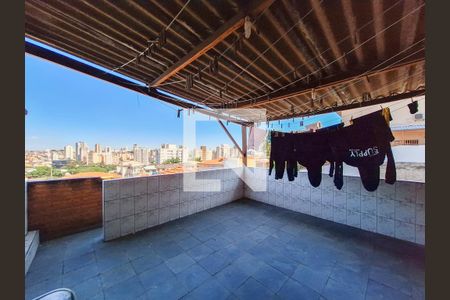 Casa à venda com 220m², 5 quartos e 2 vagas Casa à venda com 220m², 5 quartos e 2 vagasÁrea de Serviço