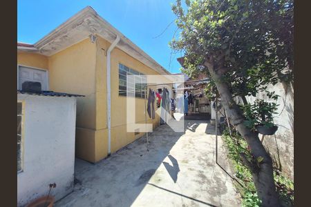 Casa à venda com 220m², 5 quartos e 2 vagas Casa à venda com 220m², 5 quartos e 2 vagasQuintal