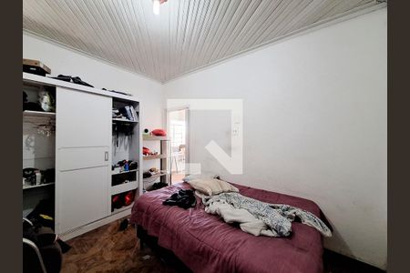 Casa à venda com 220m², 5 quartos e 2 vagas Casa à venda com 220m², 5 quartos e 2 vagasQuarto casa 2