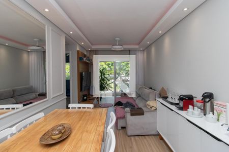 Sala de apartamento para alugar com 2 quartos, 62m² em Vila Nivi, São Paulo