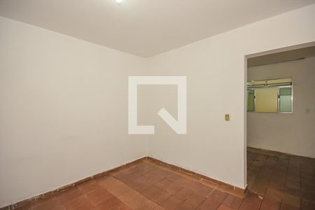 Suíte  de casa para alugar com 1 quarto, 45m² em Jardim Mirna, Taboão da Serra