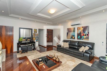 Sala de casa à venda com 3 quartos, 386m² em Piraporinha, Diadema